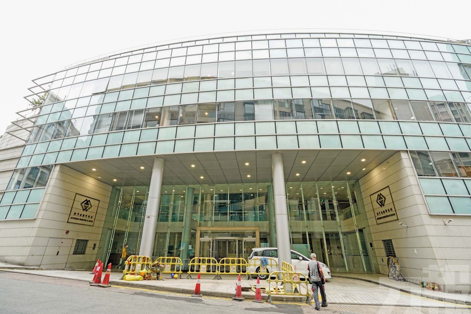 經常帳盈餘按年增288億