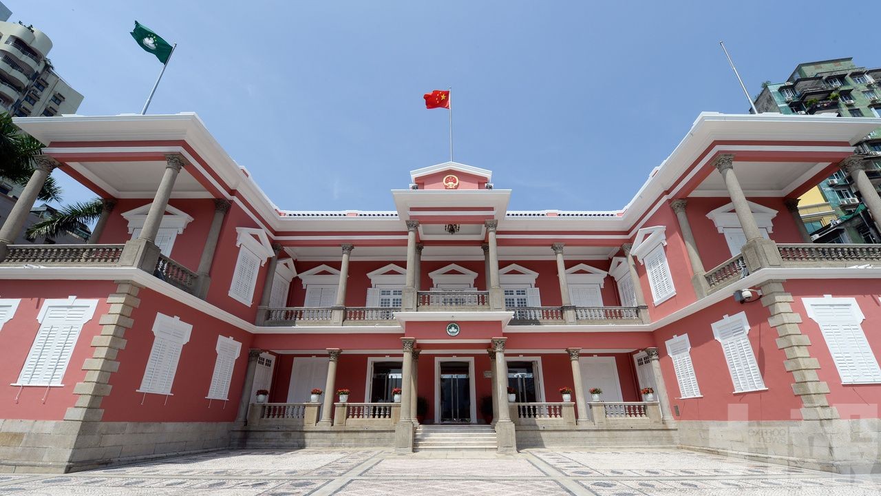 岑浩輝明率團赴京參加抗戰紀念活動