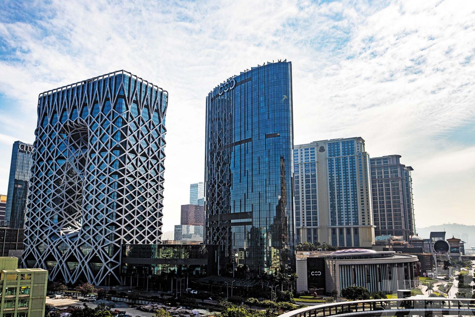 上半年淨收益近200億升12.4%