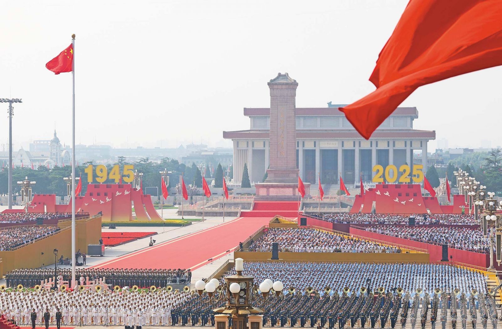 習近平：中華民族偉大復興勢不可擋 人類和平與發展崇高事業必將勝利