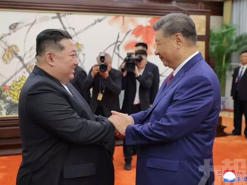 習近平向金正恩致賀電
