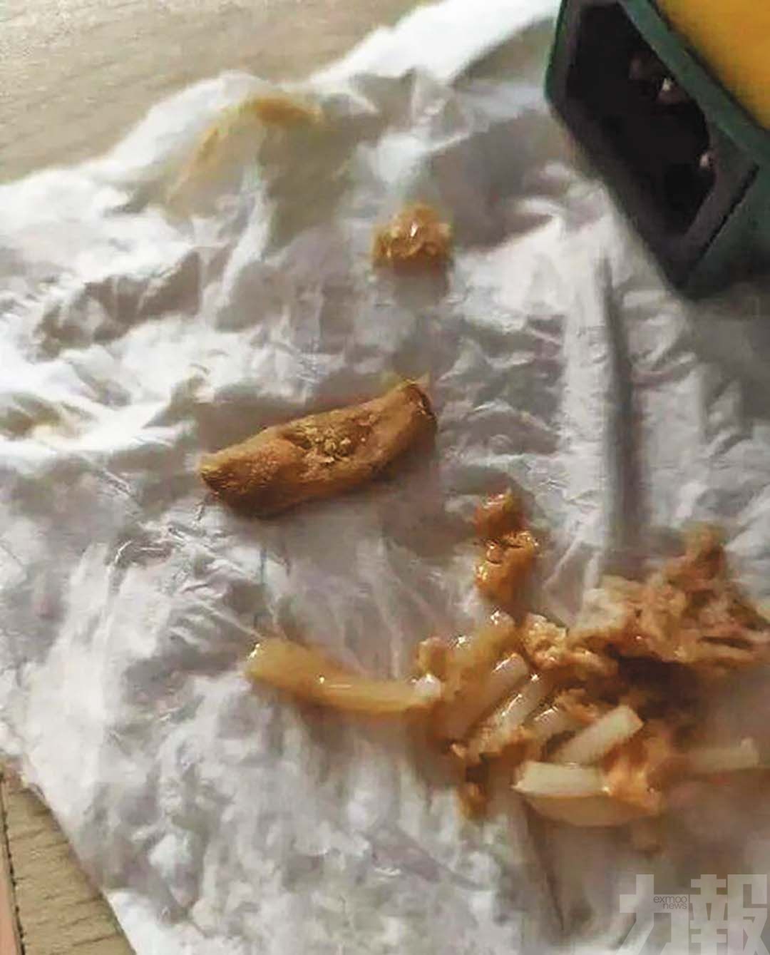 消費者投訴吃出腳指甲與煙頭