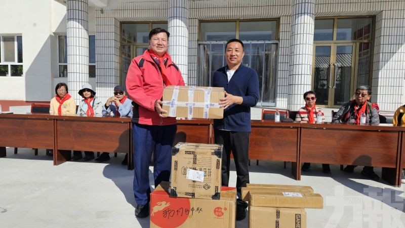 澳協會赤峰助學行 捐贈逾6萬元物資傳遞溫暖