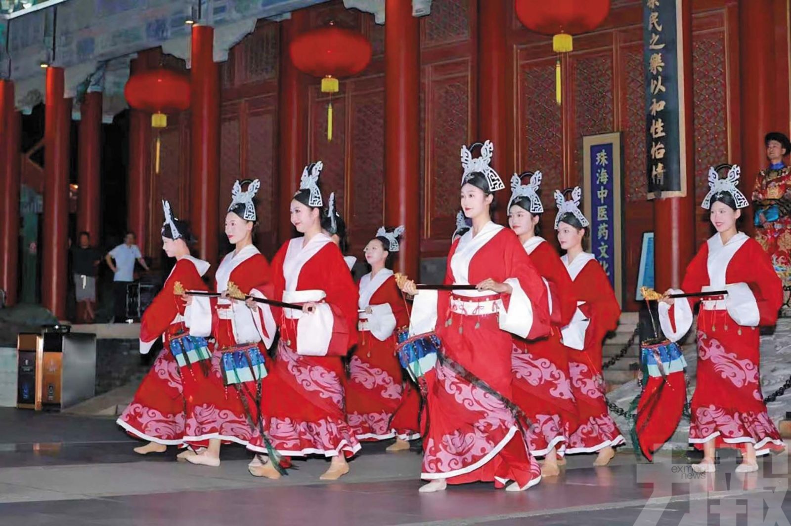 穿漢服入園可享折扣