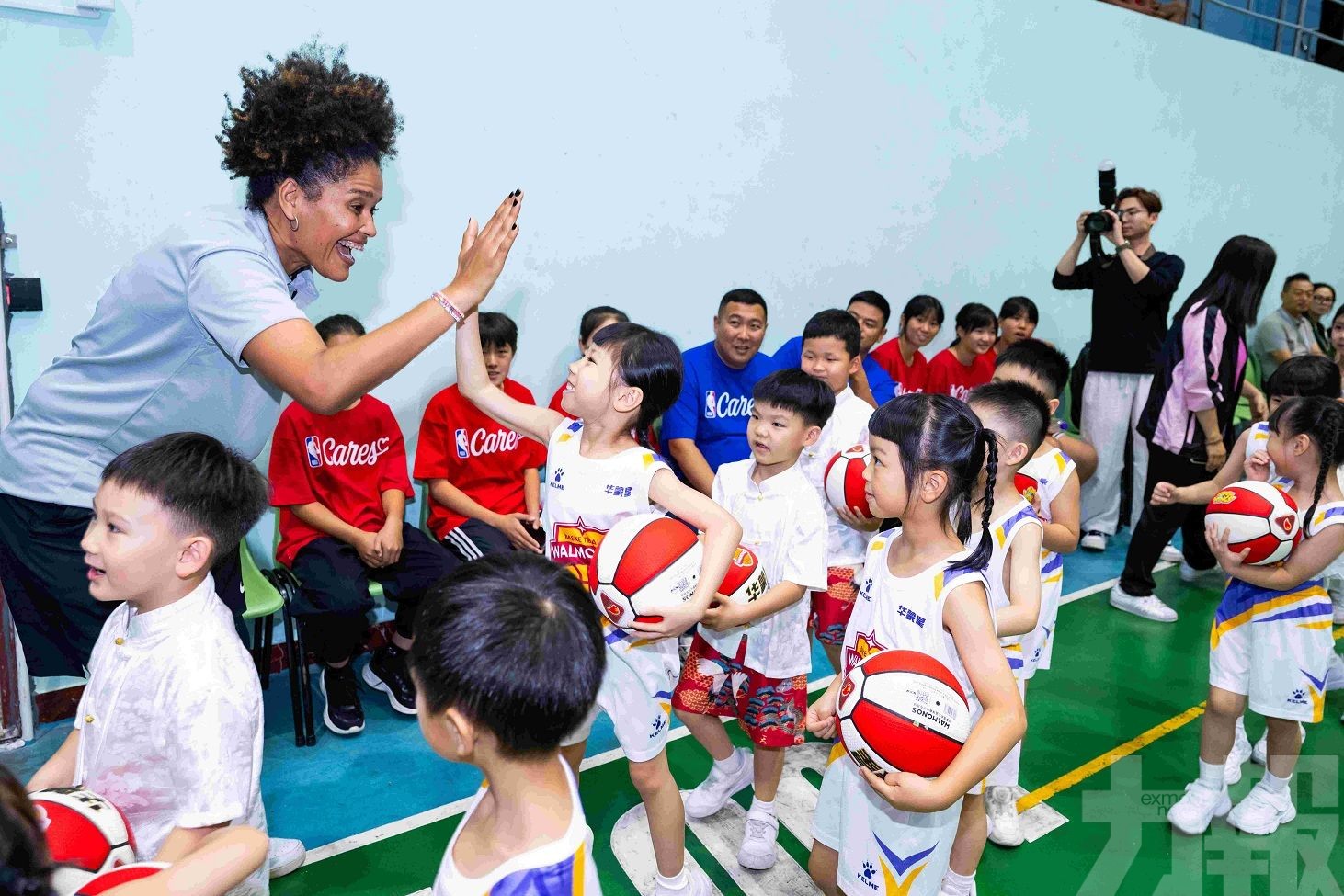 NBA傳奇米治‧列治文走進校園