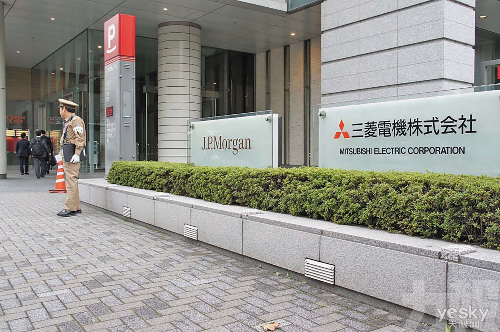 三井、三菱持股雙破一成