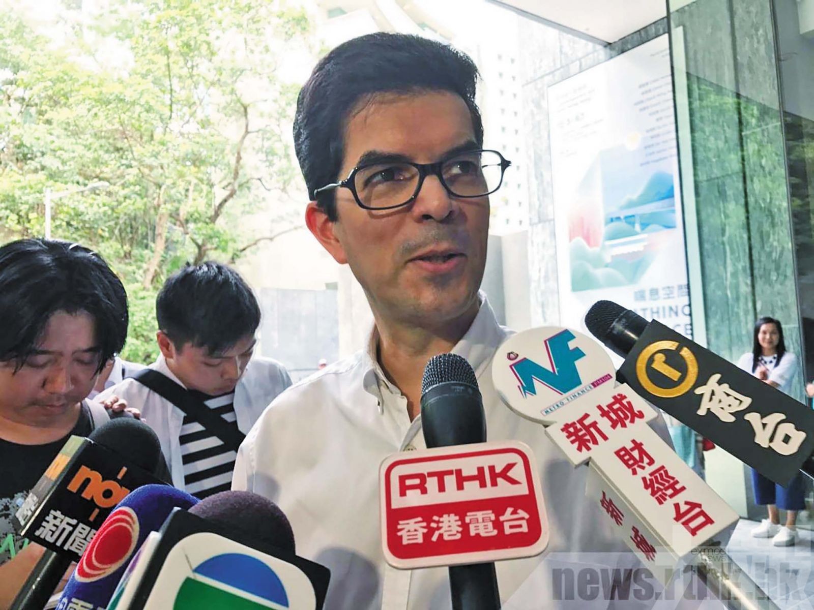 李想以6.8億元登頂港企薪酬榜
