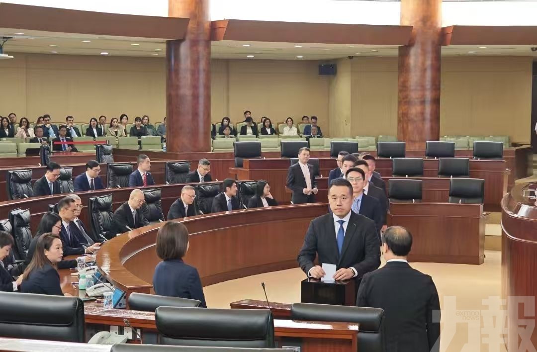 張永春全票當選立法會主席