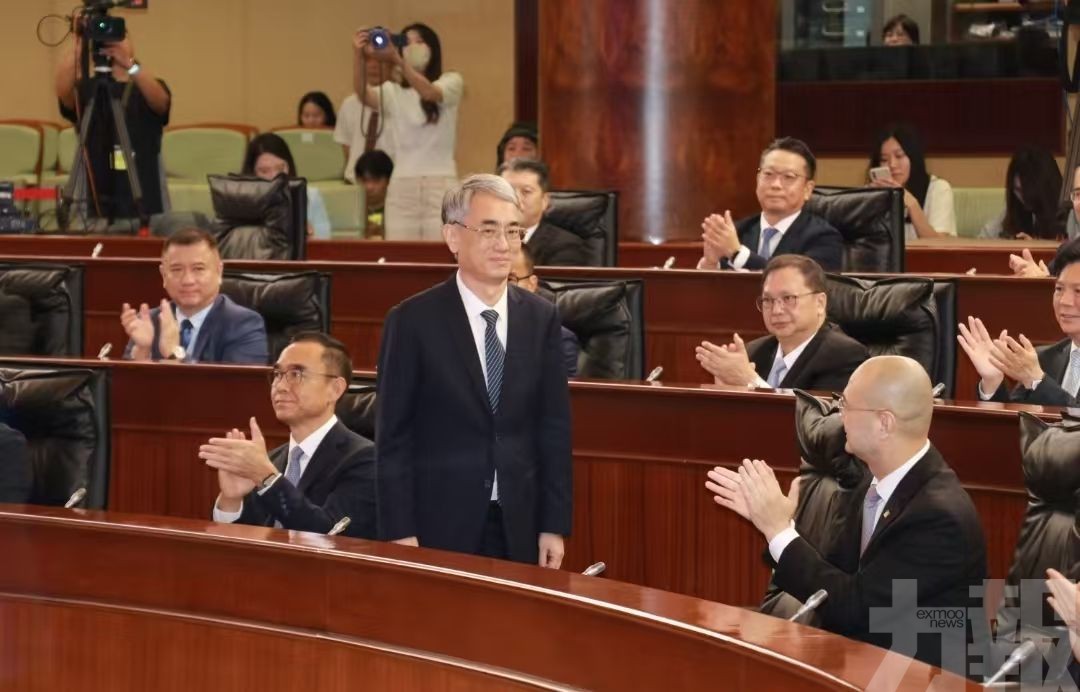 張永春全票當選立法會主席