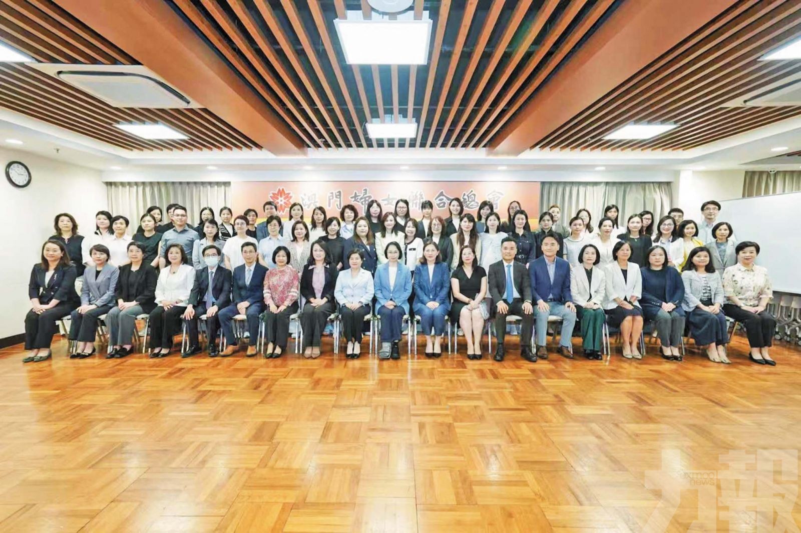 收集施政建議