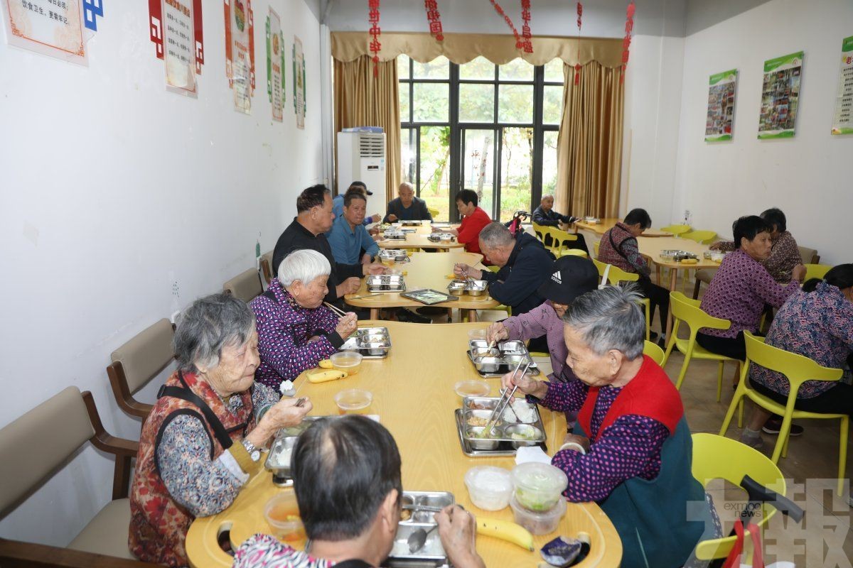 橫琴長者飯堂暖心啟航 橫琴長者飯堂暖心啟航