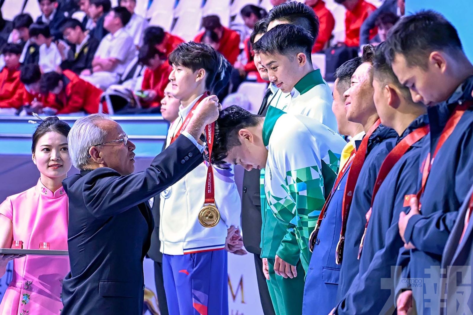 空手道隊奪男子團體型金牌