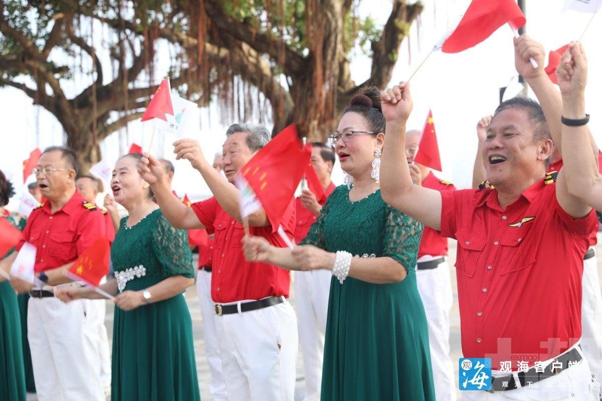 香洲「文化加油站」唱響助威之聲