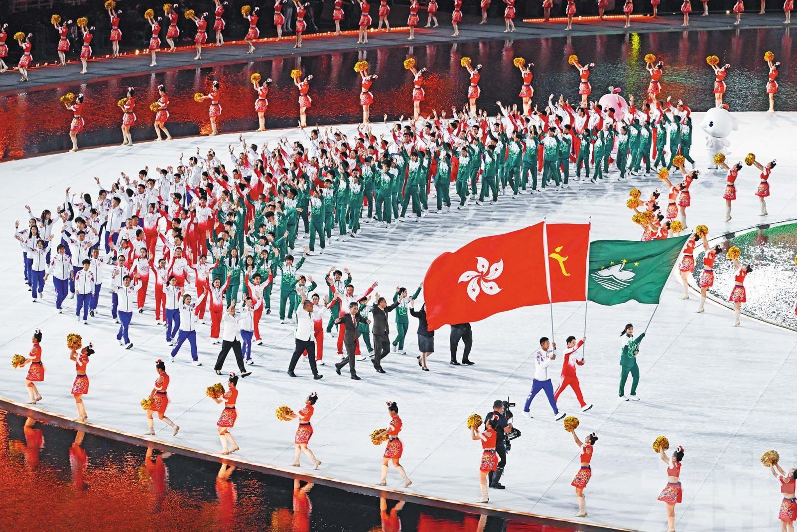 粵港澳「三合一」壓軸進場