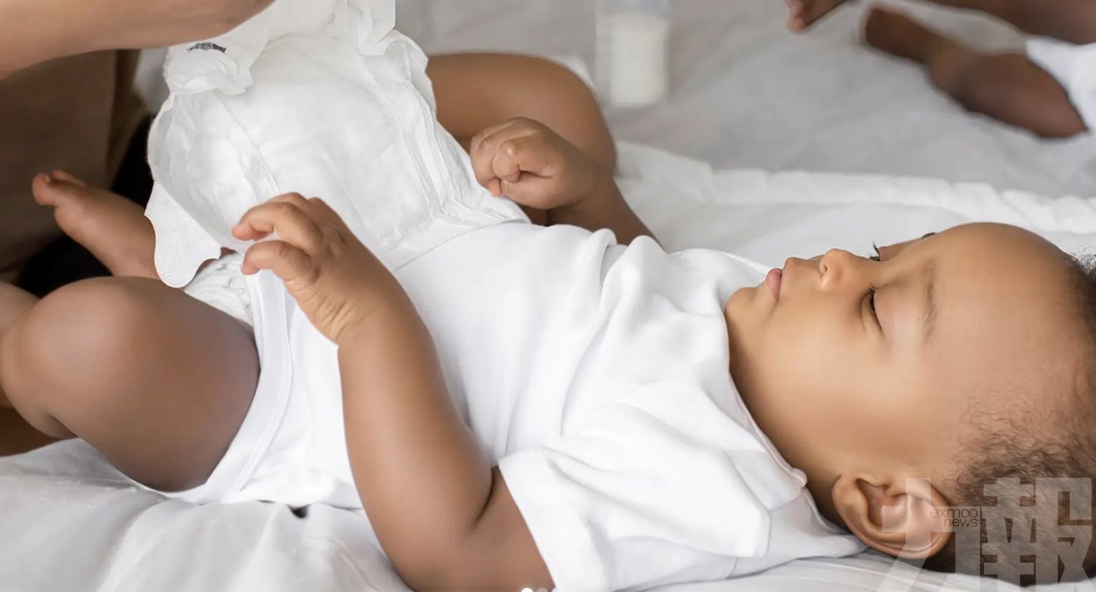 港股首掛全日升約26%