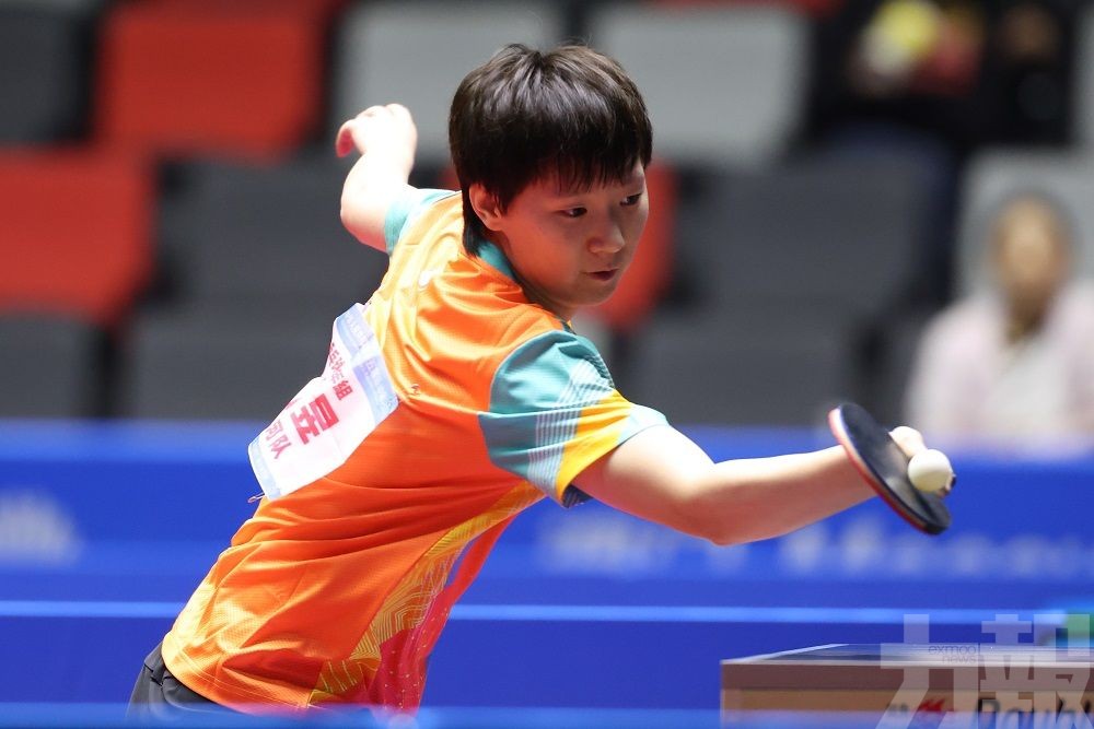 乒乓球-單打-衛冕冠軍王曼昱4-3險勝范思琦晉級16強