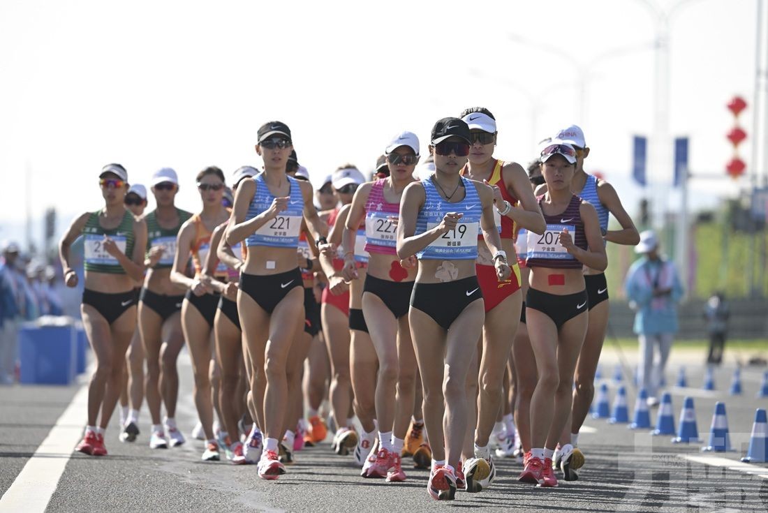 張俊衛冕 楊家玉三連冠