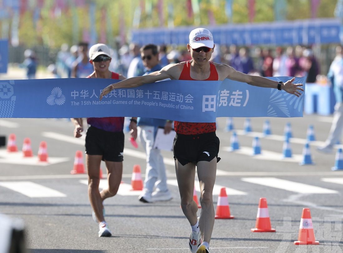 張俊衛冕 楊家玉三連冠