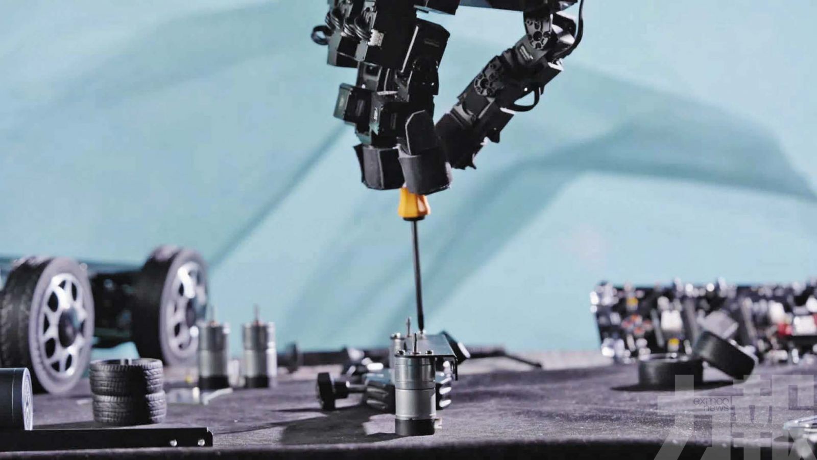 機器人終於會用手了！ 扭螺絲 敲釘樣樣精