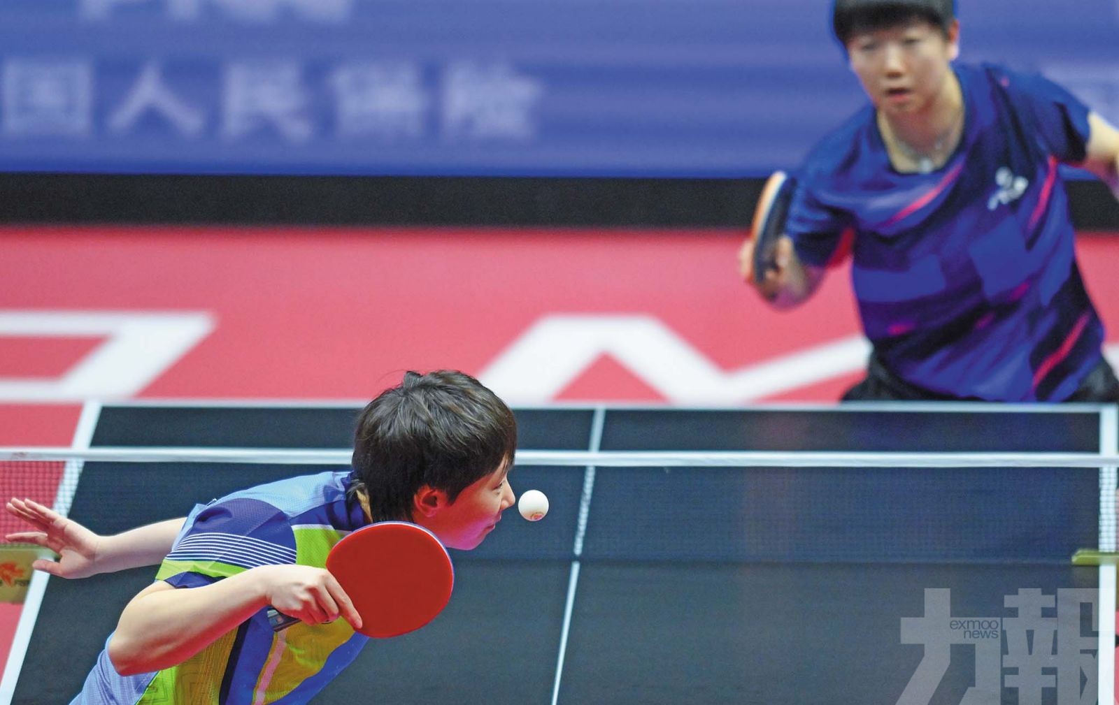 王曼昱蟬聯女單冠軍