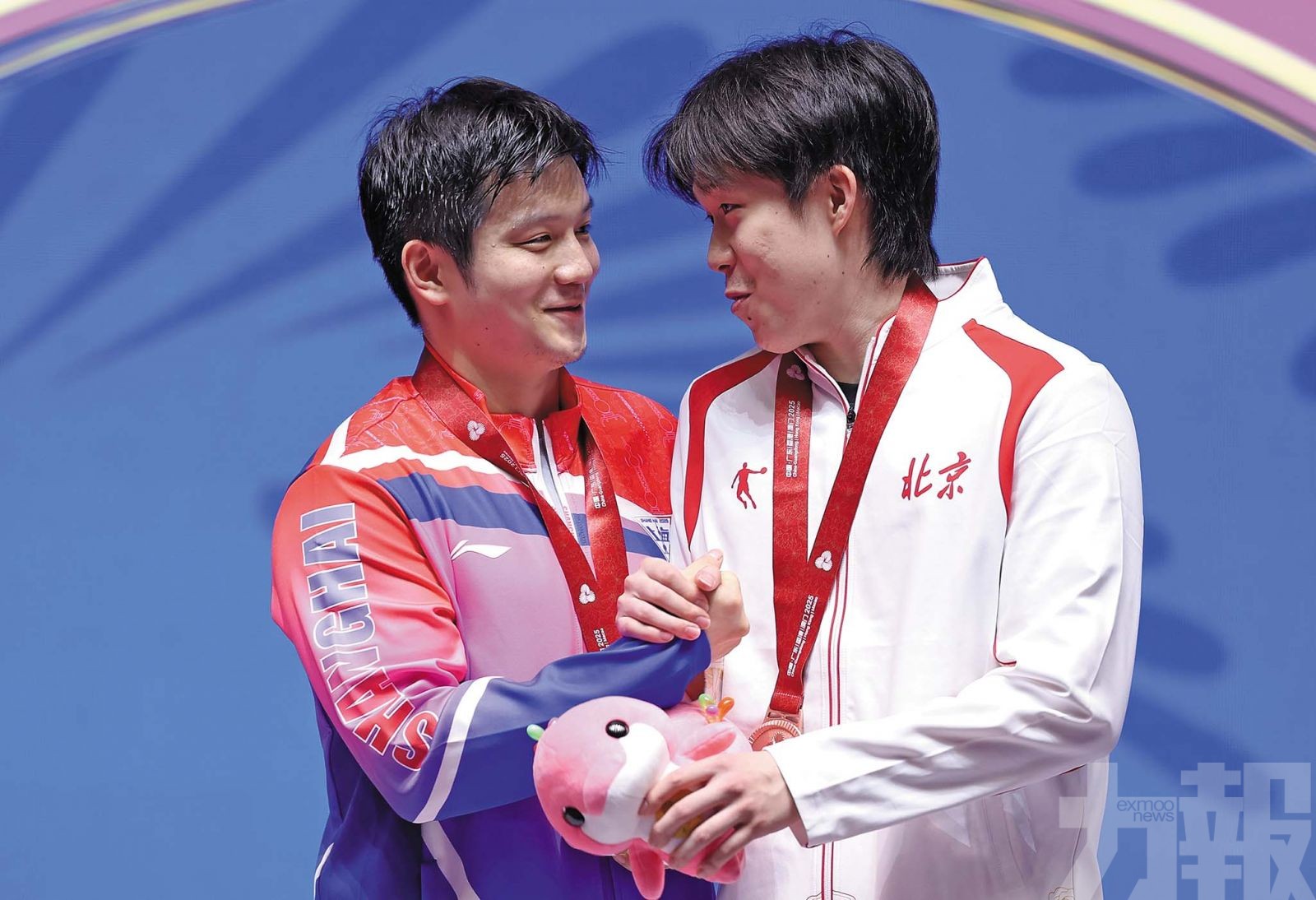 王曼昱蟬聯女單冠軍