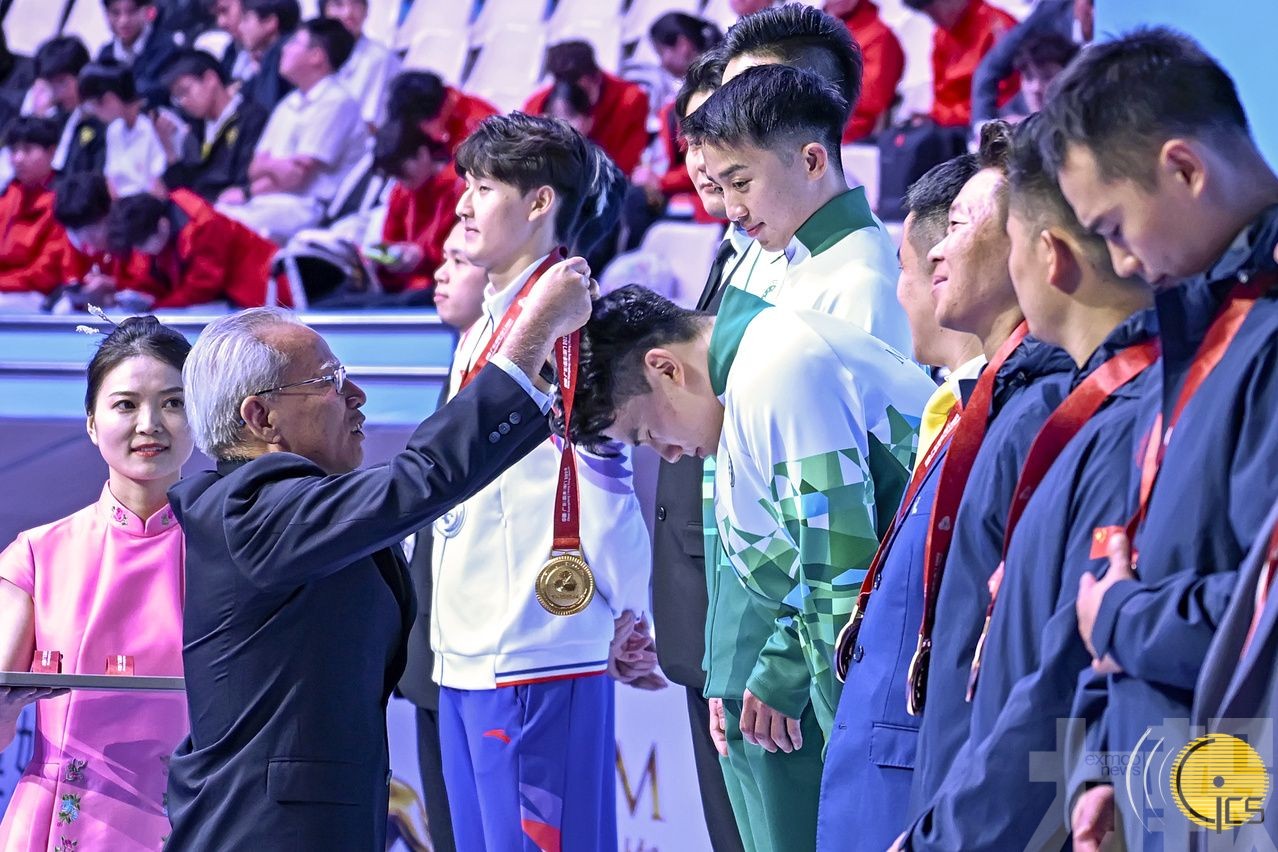 岑浩輝將出席第十五屆全國運動會閉幕式