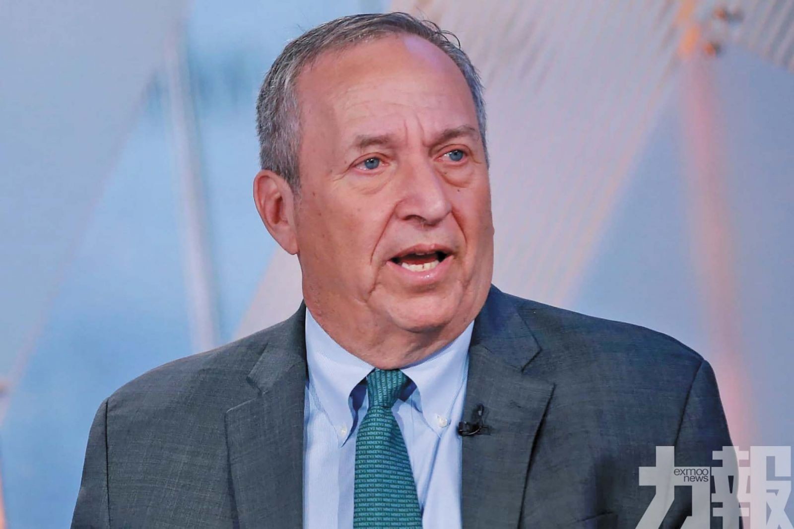 追求中國美女經濟學者金刻羽