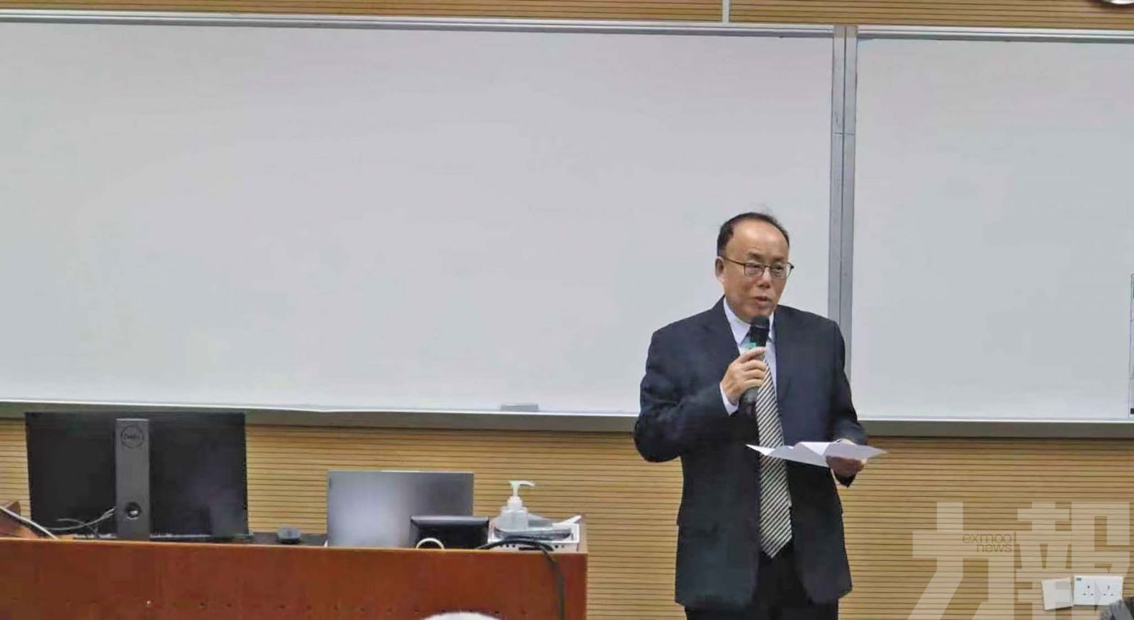 邀專家學者分析台灣熱點事件