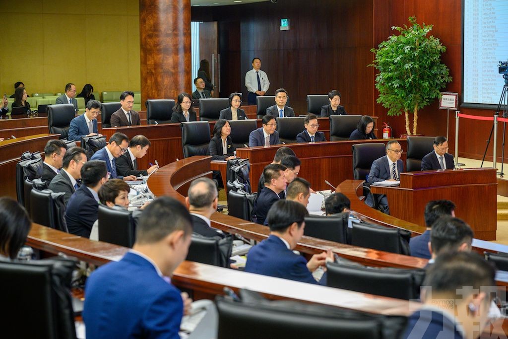 透過各措施建設幸福澳門