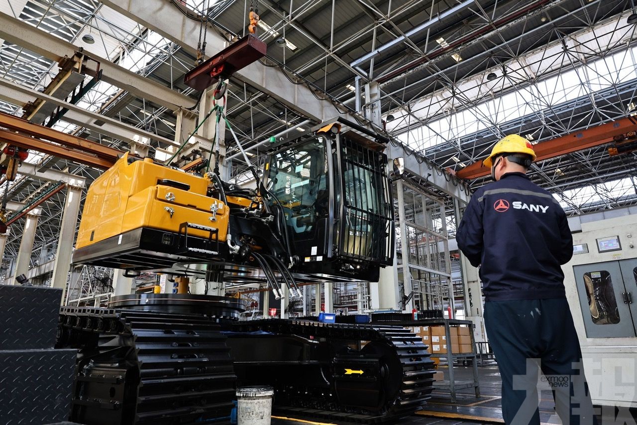 服務業回落拖累綜合指數