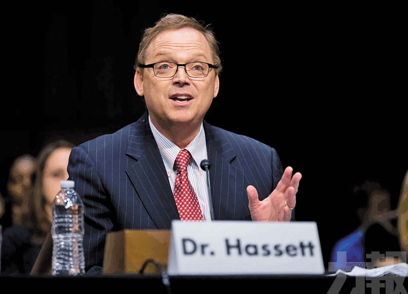 預告聖誕前公布