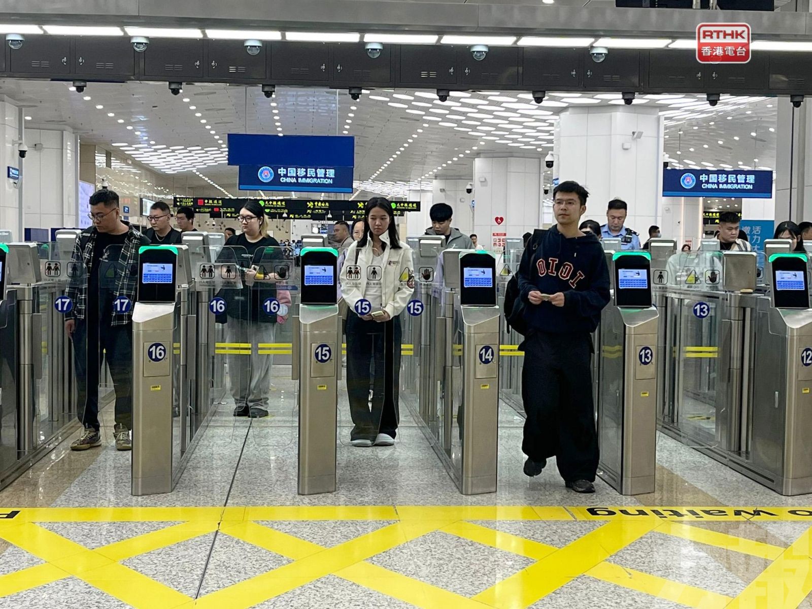 首月逾64萬人次使用