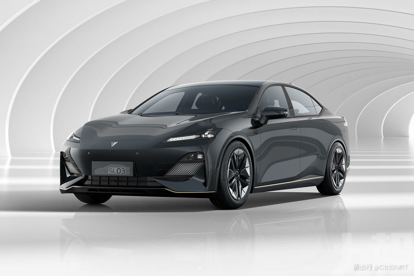 深藍SL03、極狐阿爾法S啟動試點