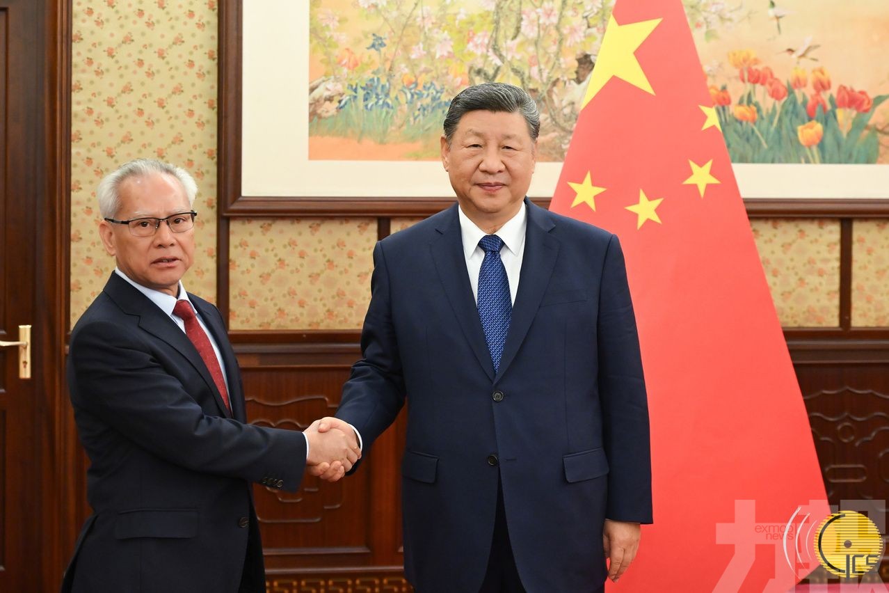 習近平聽取岑浩輝述職報告