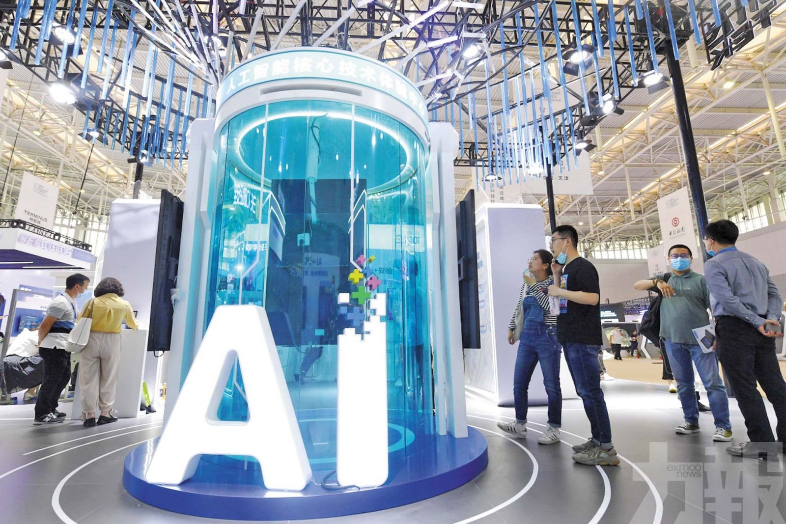 2025年料邁向1.2萬億元