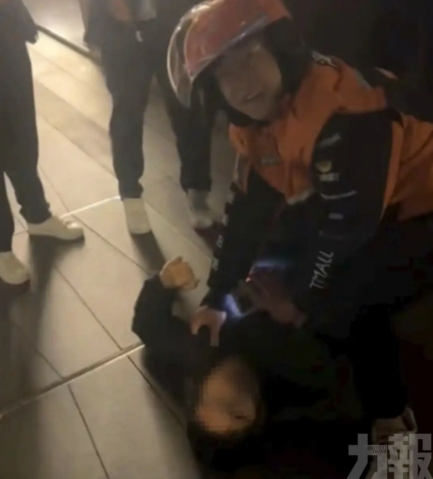 外賣員挺身而出制伏嫌犯