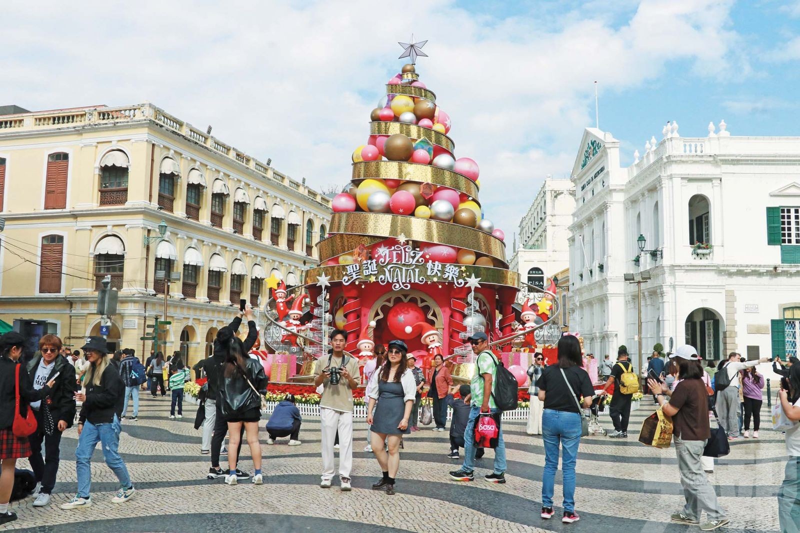 盛世濠江寫新篇