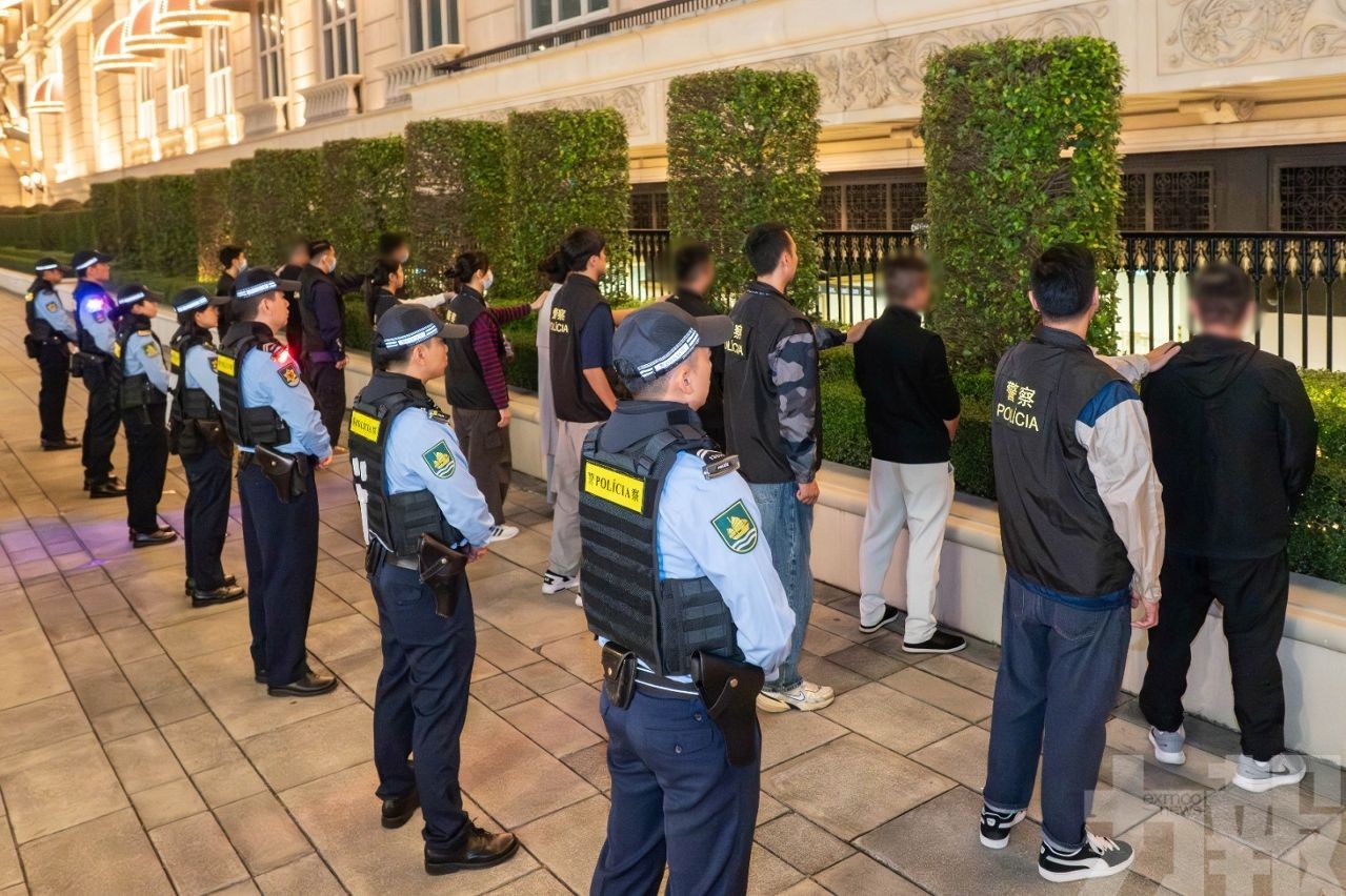 警冬防行動截兩換錢黨