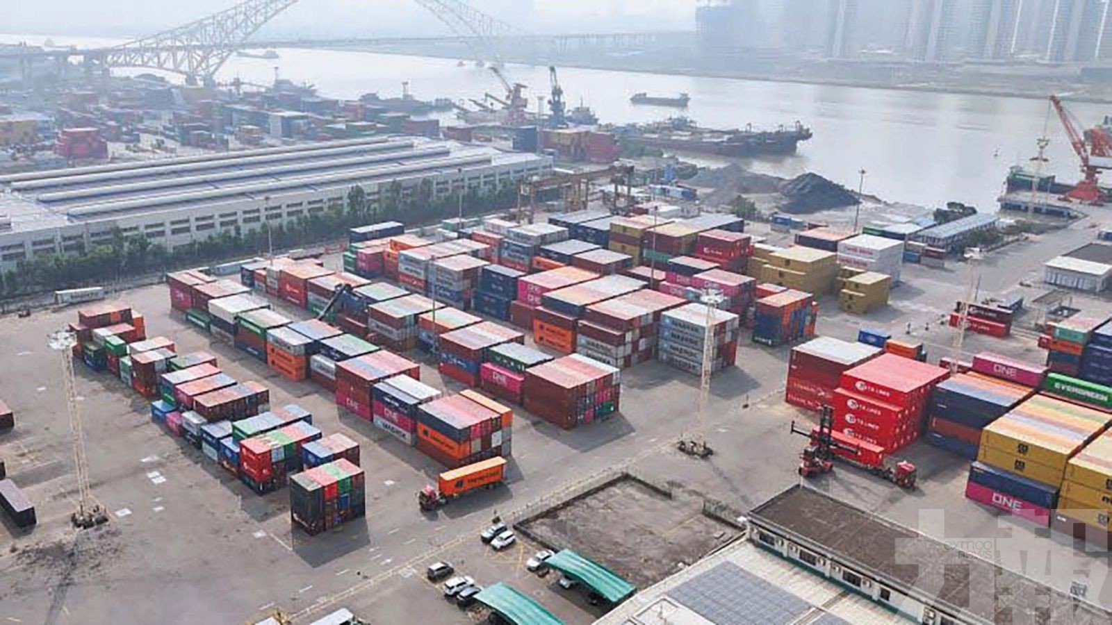 灣仔海關助力出口增逾三成