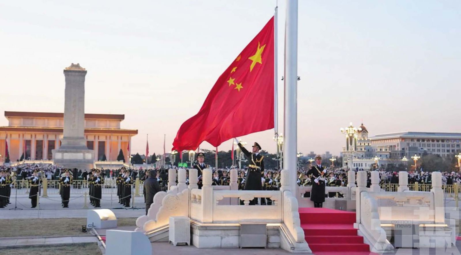 民眾不畏低溫迎新年