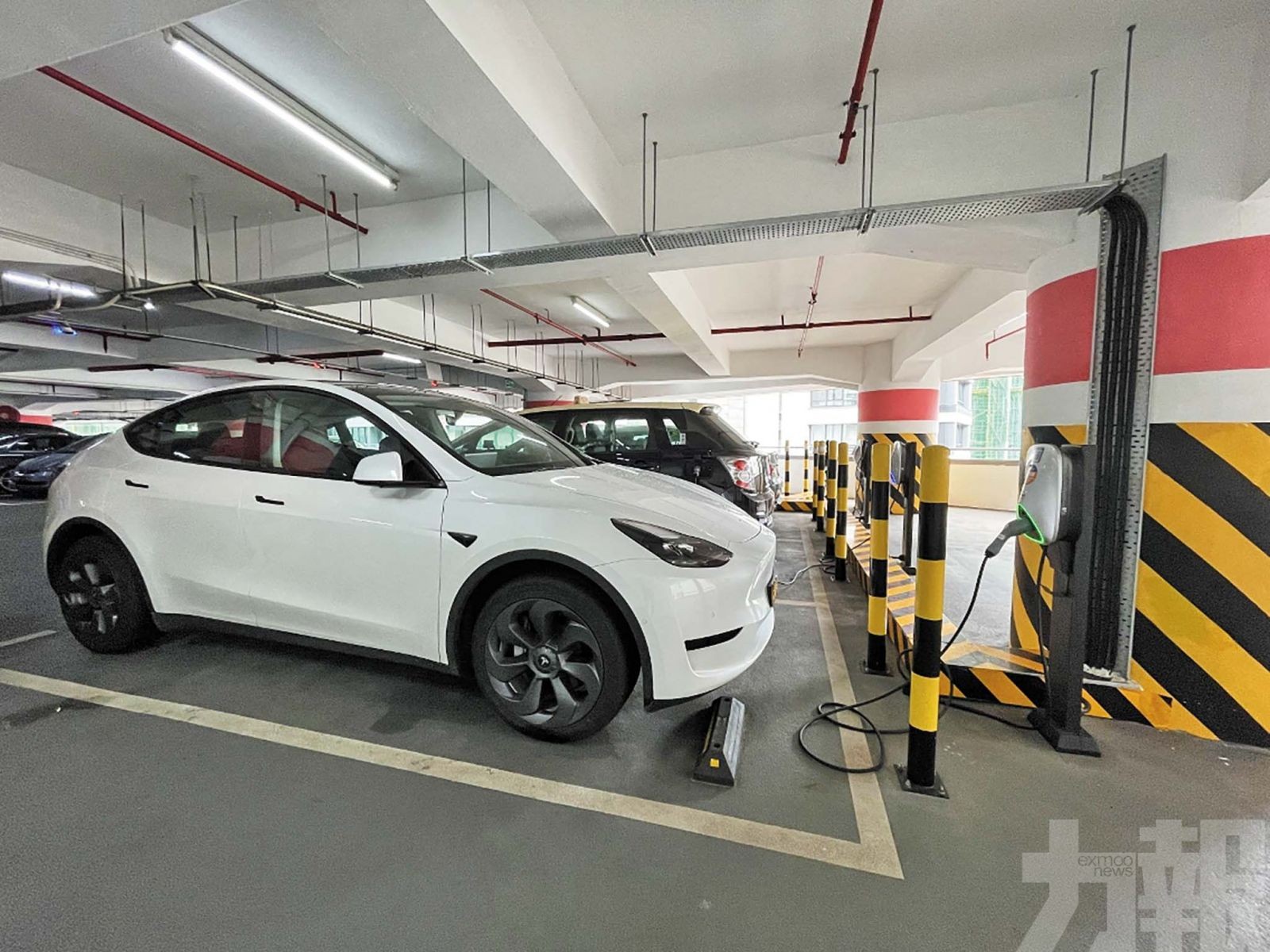 將調整充電樁收費增使用誘因