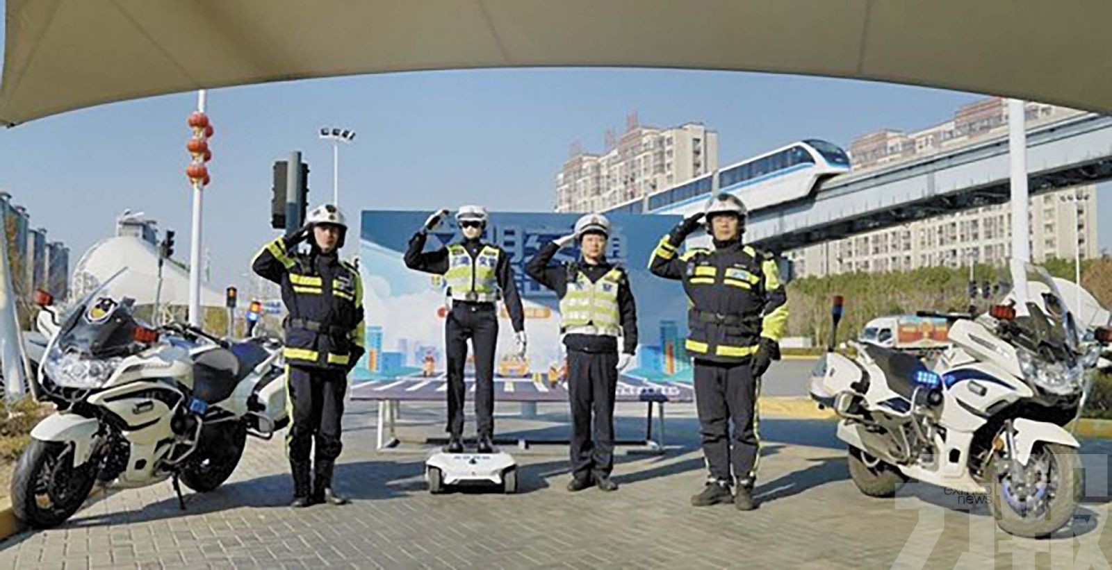 奇瑞墨甲「蕪優」智警於蕪湖執勤