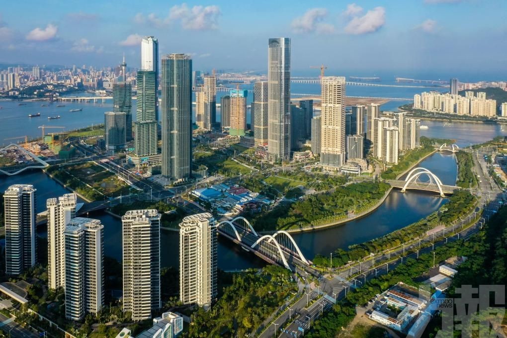 2030建成三個萬億級產業集群