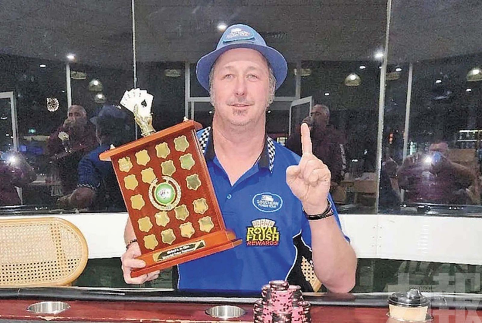 遭巡迴賽全面封殺