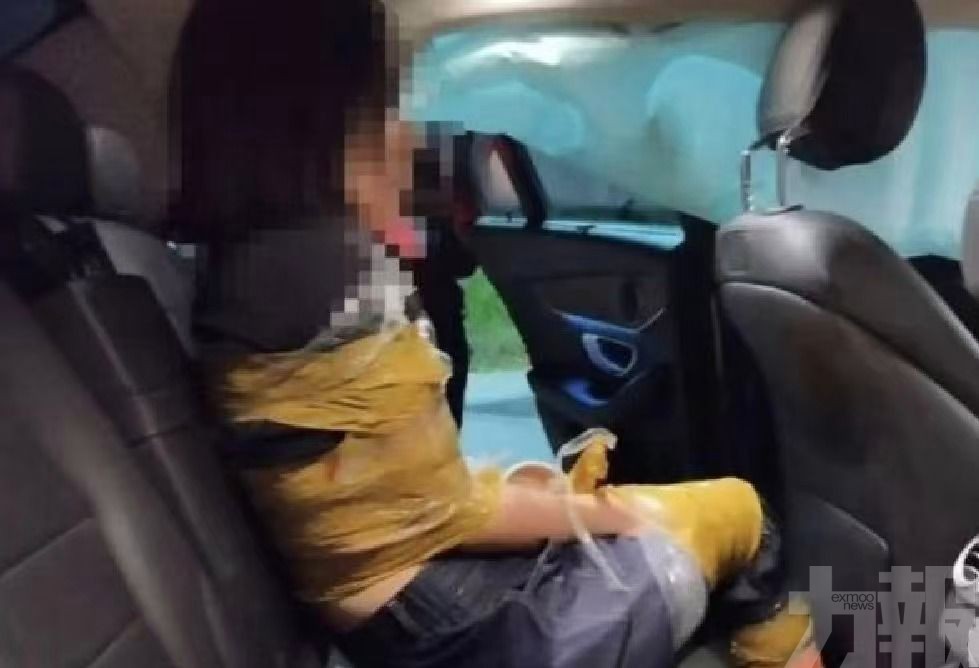 中國女經紀遭同胞五花大綁