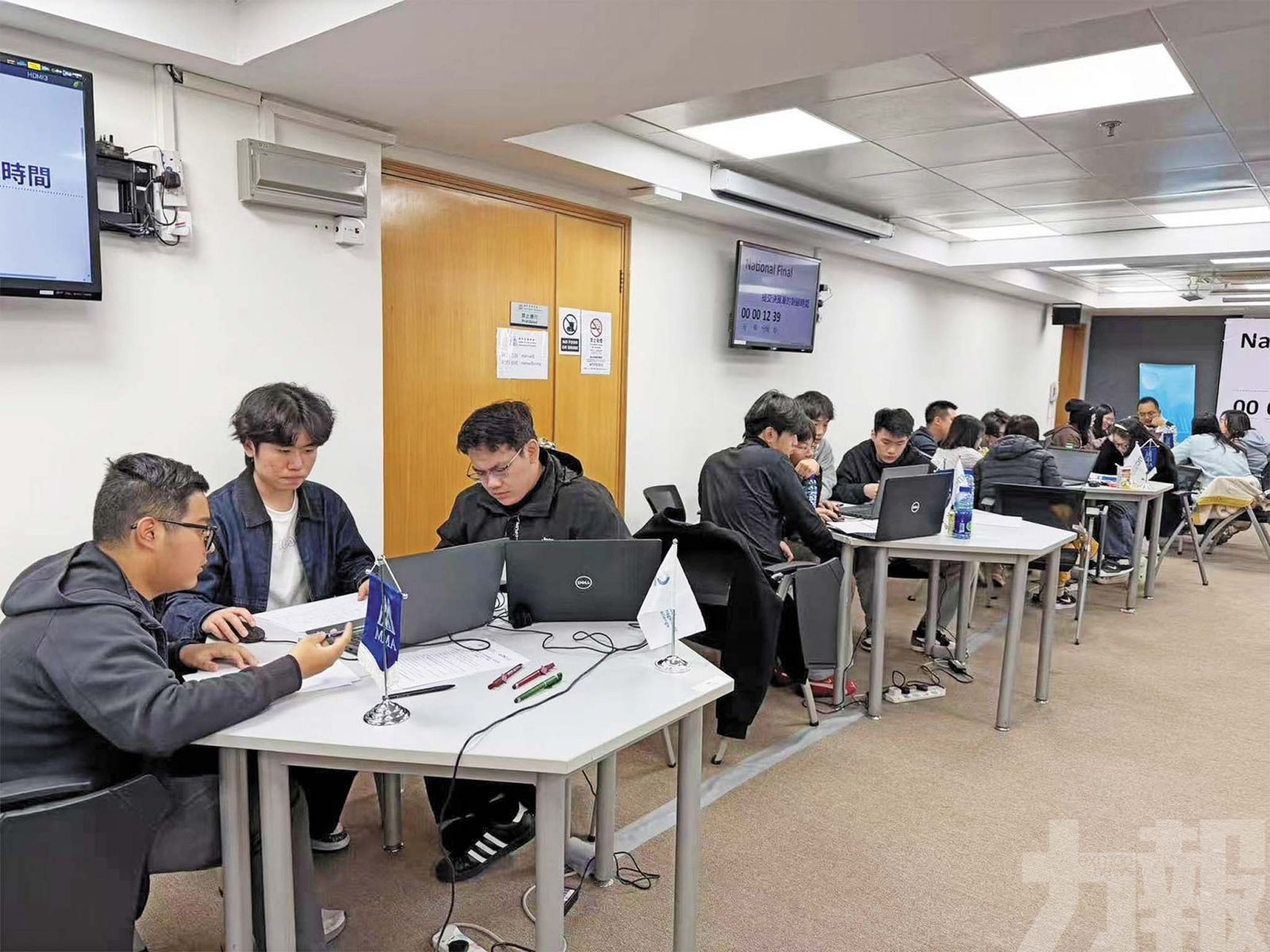 八強全為學生隊伍