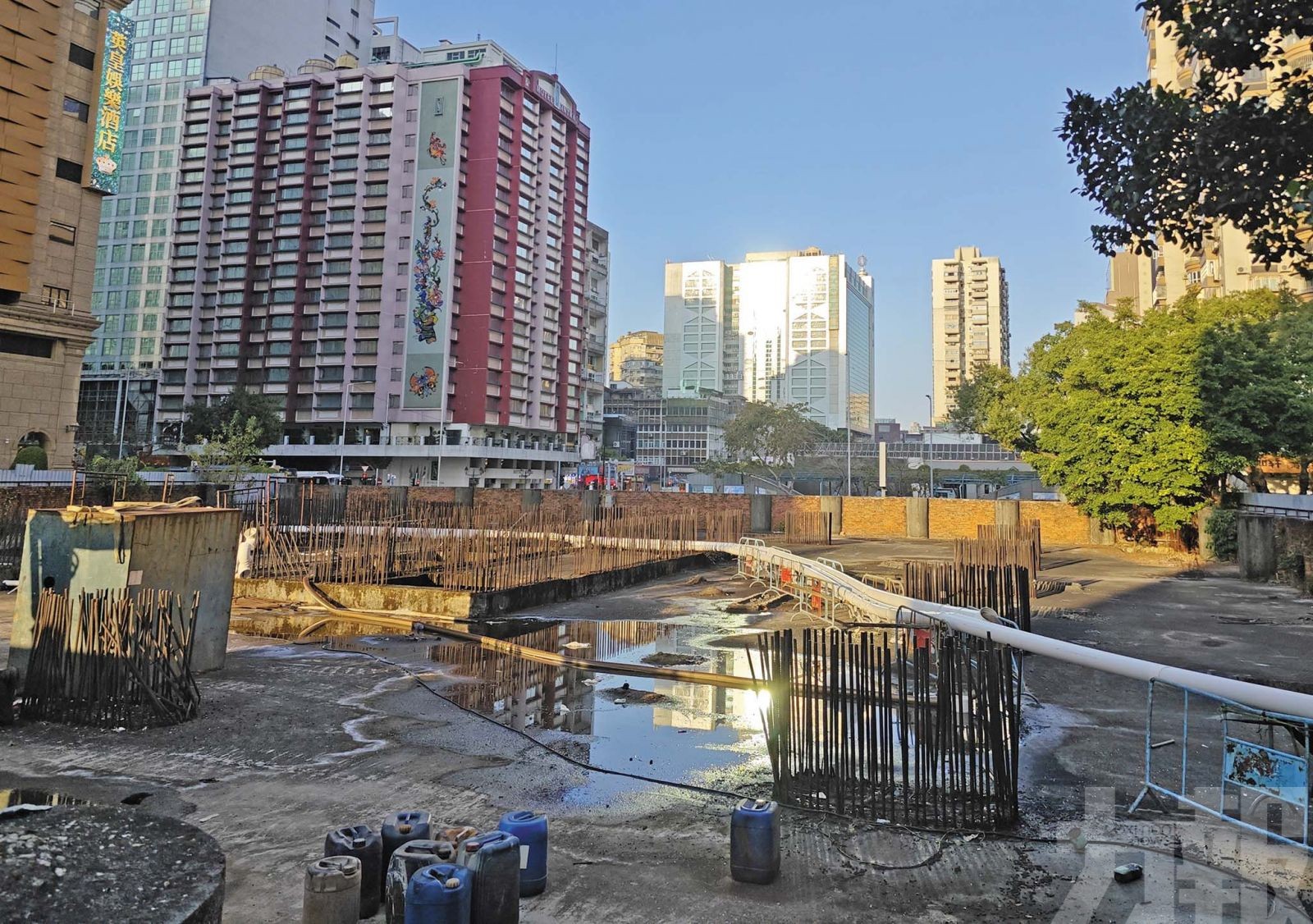 15幅地作臨時停車場增逾千泊位