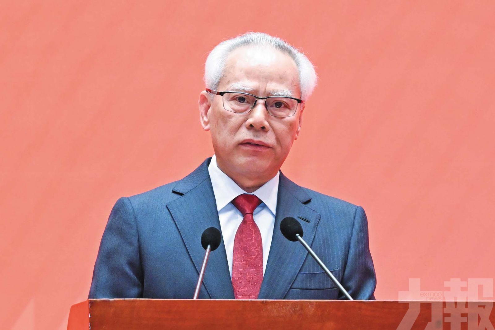 勉勵澳門經濟多元發展取得新突破