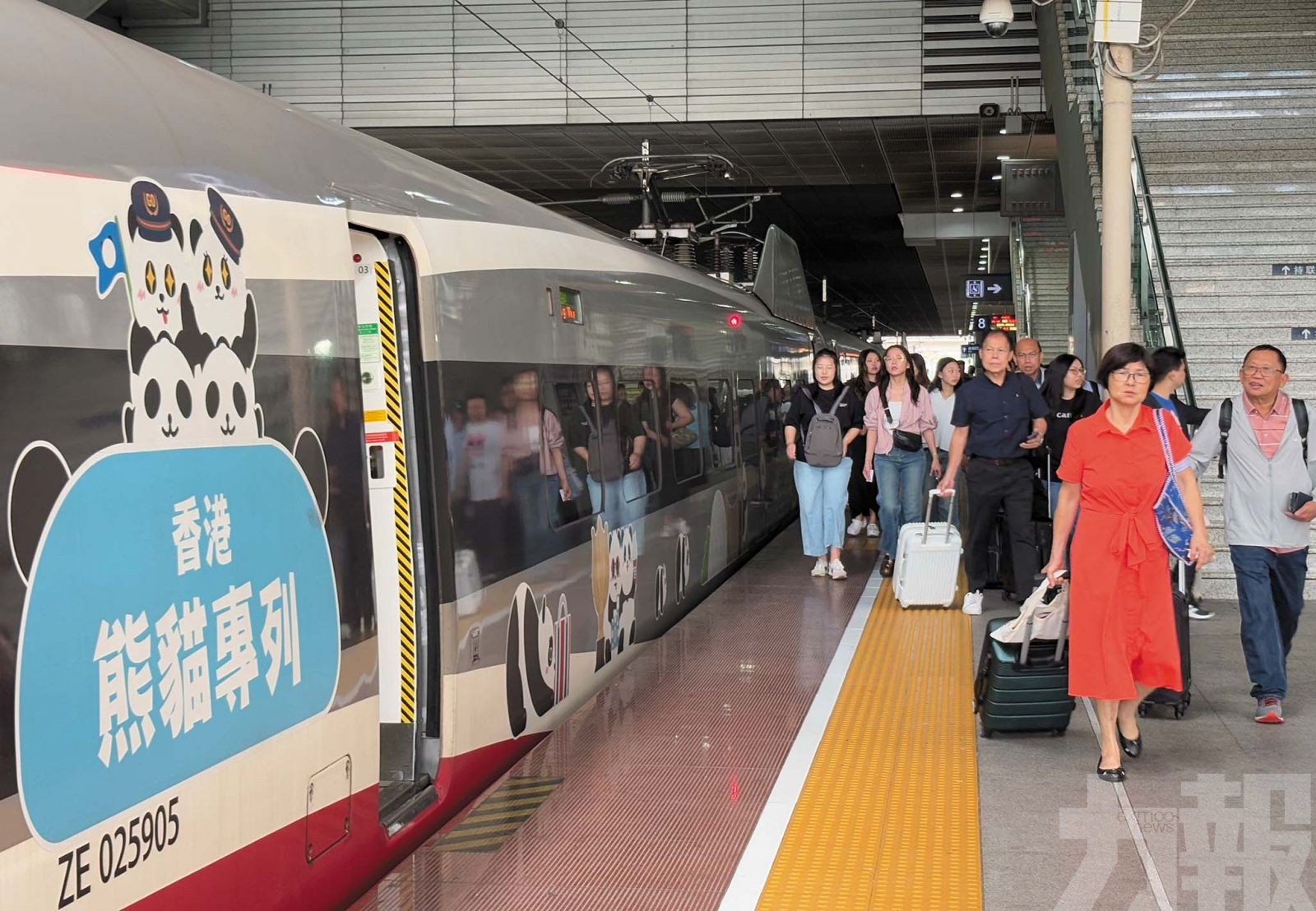 跨境客流破億撐起科創融合