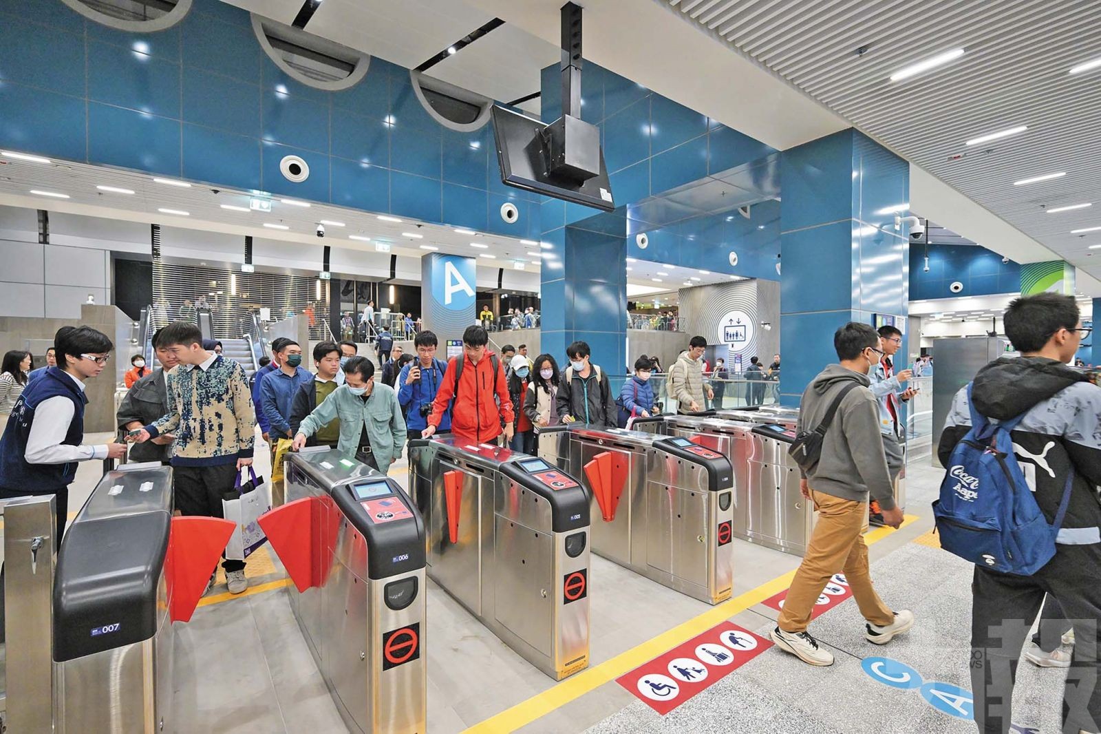 研推掃碼入閘及巴士換乘優惠